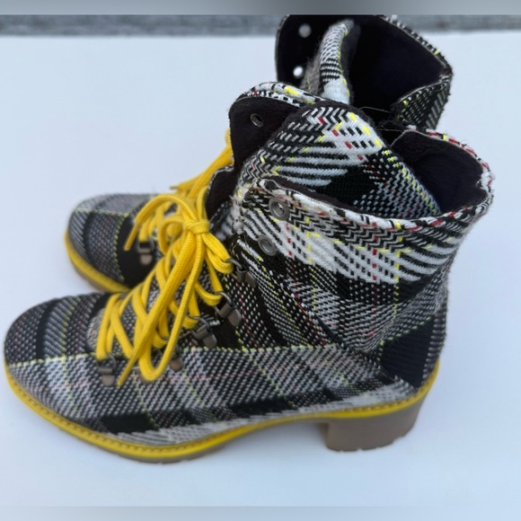 Eric Michael Wool Upper Combat Boots, Yellow Laces, Side Zipper, NWOT, size 37 - Picture 3 of 14